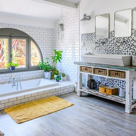 Villa La Font Molinae - Piscine Chauffee - Jacuzzi *