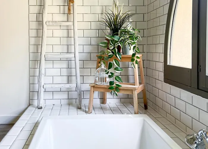 Villa La Font Molinae - Piscine Chauffee - Jacuzzi *